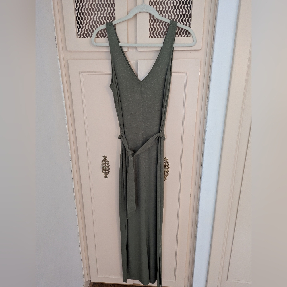 RW&CO. Olive Maxi Dress with Belt XS